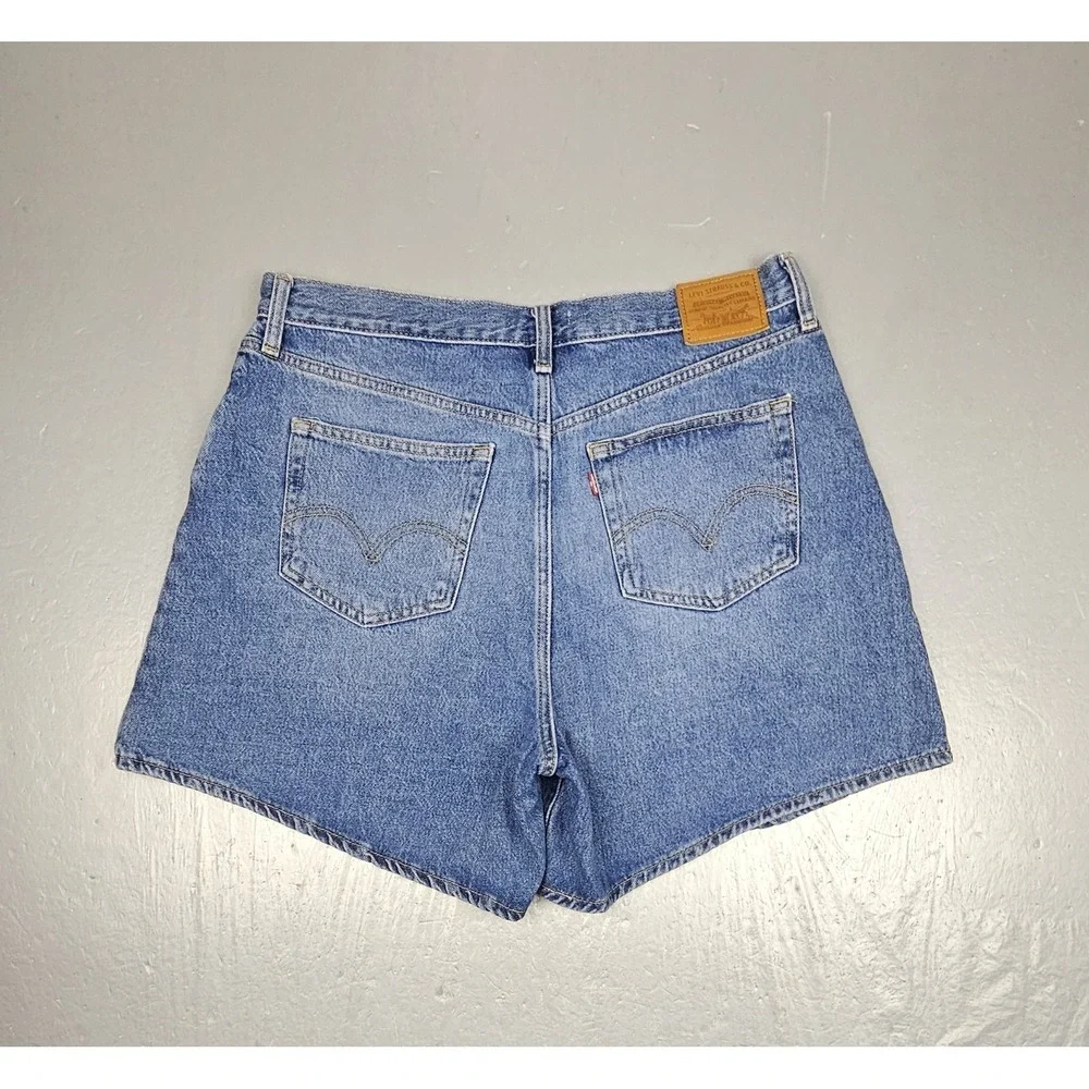 Levis Premium High Baggy Denim Shorts Womens 33 Big E Light Wash A9311-0005